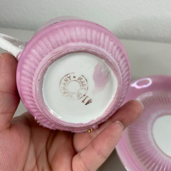 Vintage Mustache Cup and Saucer "A Present" Porcelain Made in Germany - Picture 5 of 11